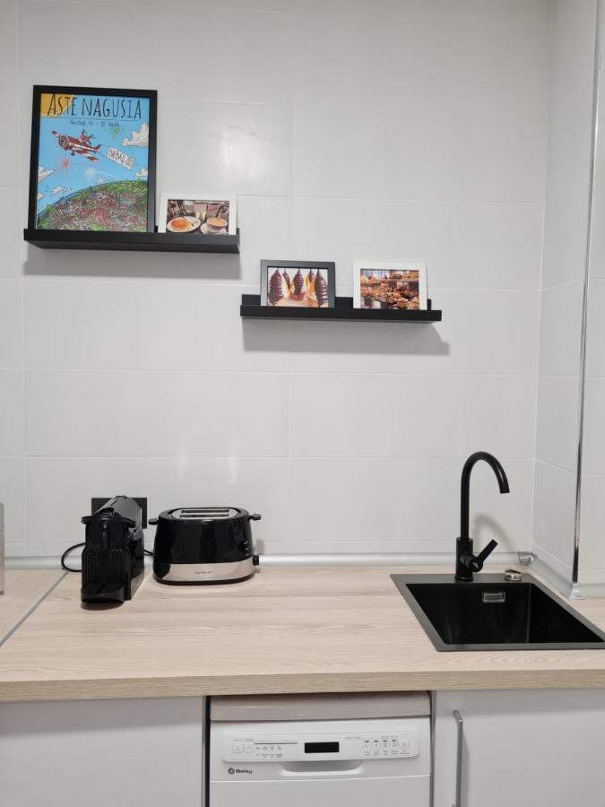 Ferienwohnung Ayuntamiento Parking Gratis. Auto Check-In. Bilbao Exterior foto